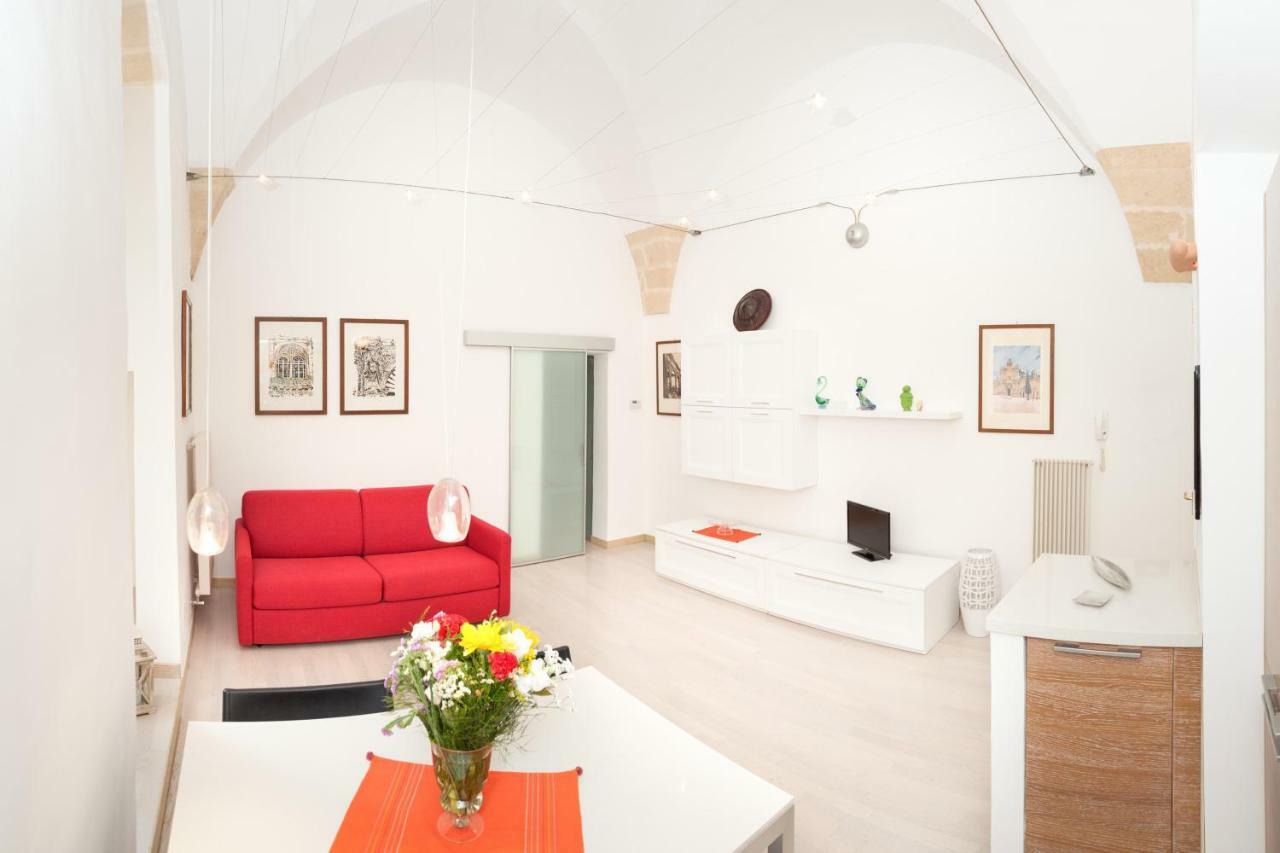 La Piccola Dimora Dell' Alcantarine Apartamento Lecce Exterior foto